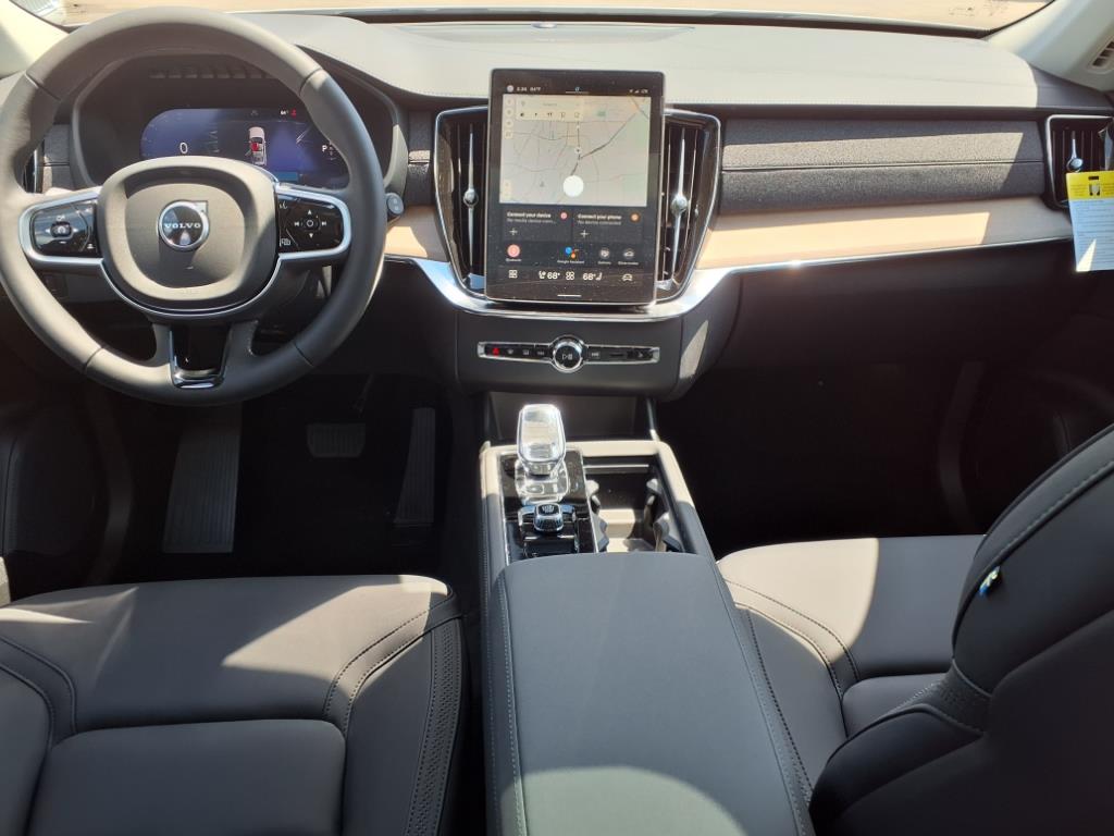 2025 Volvo XC90 Plus - Photo 12