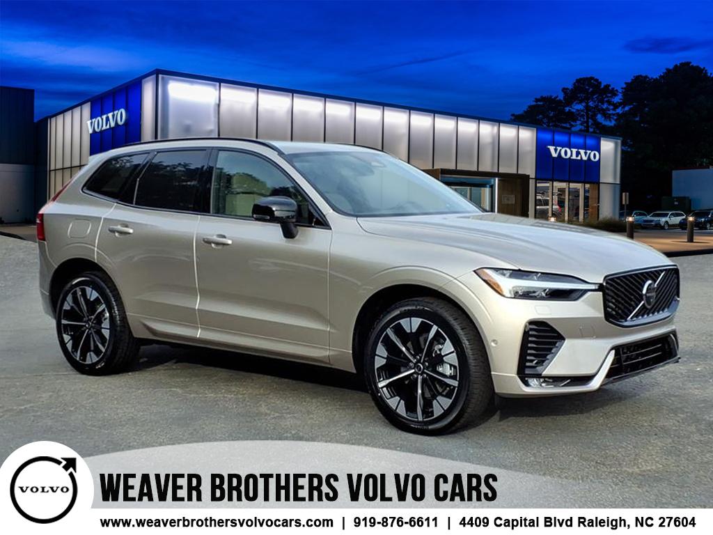 2026 Volvo XC60 Plus's photo