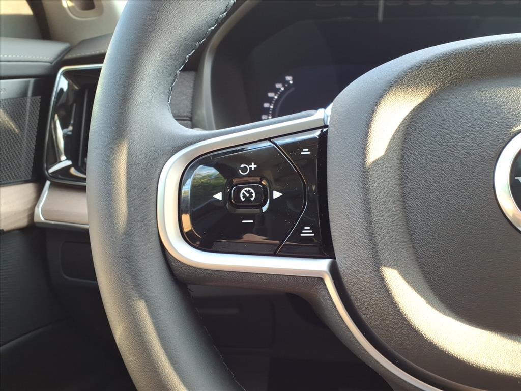 2026 Volvo XC90 Plus - Photo 21