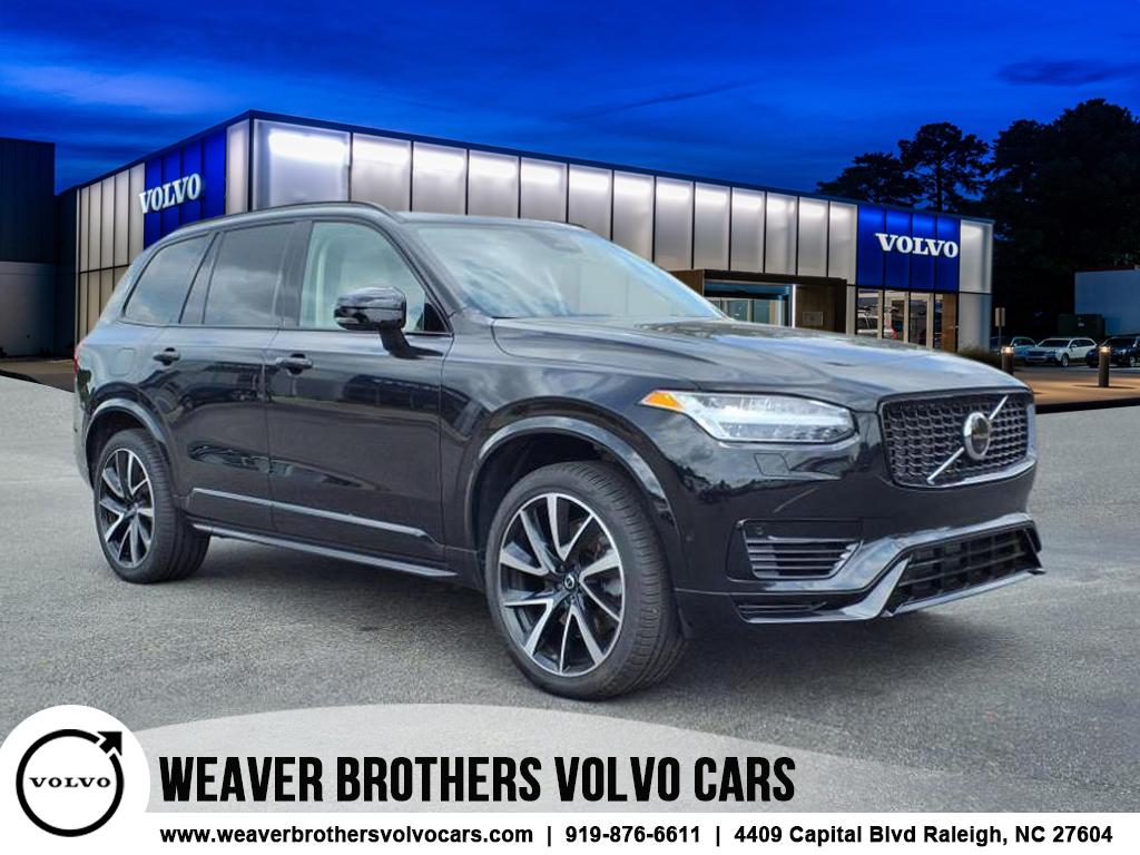 2023 Volvo XC90 Recharge Plug-In Hybrid Plus Dark 7-Seater