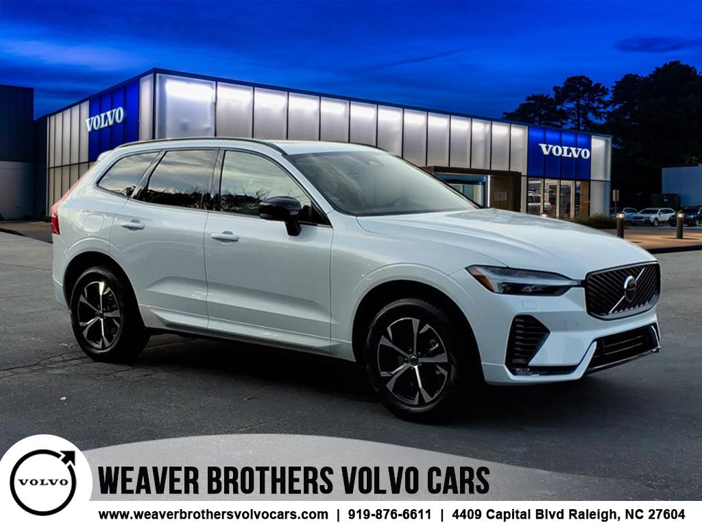 2026 Volvo XC60 Core's photo