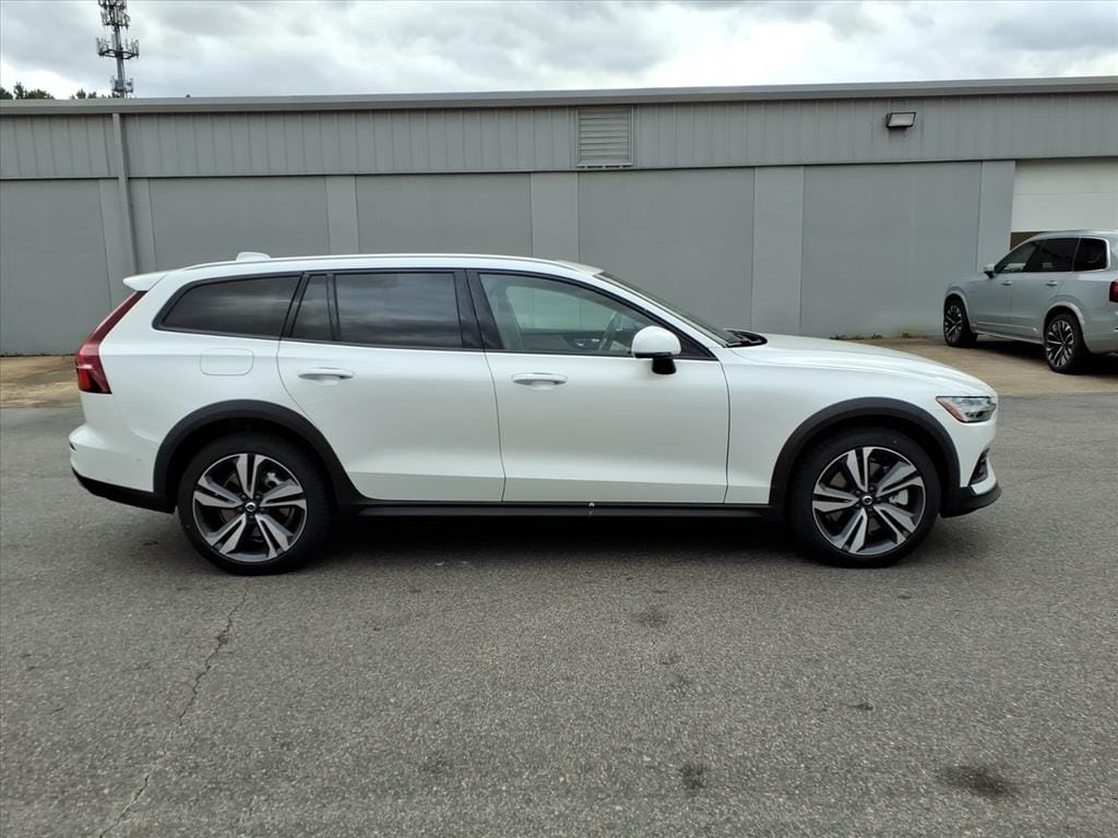 New 2026 Volvo V60 Cross Country B5 Plus Wagon