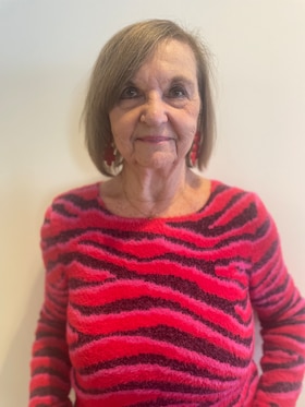 Staff member Linda Roth from 281c6bbeb311