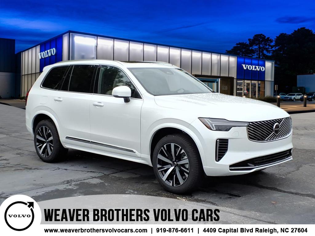 2026 Volvo XC90 Core's photo