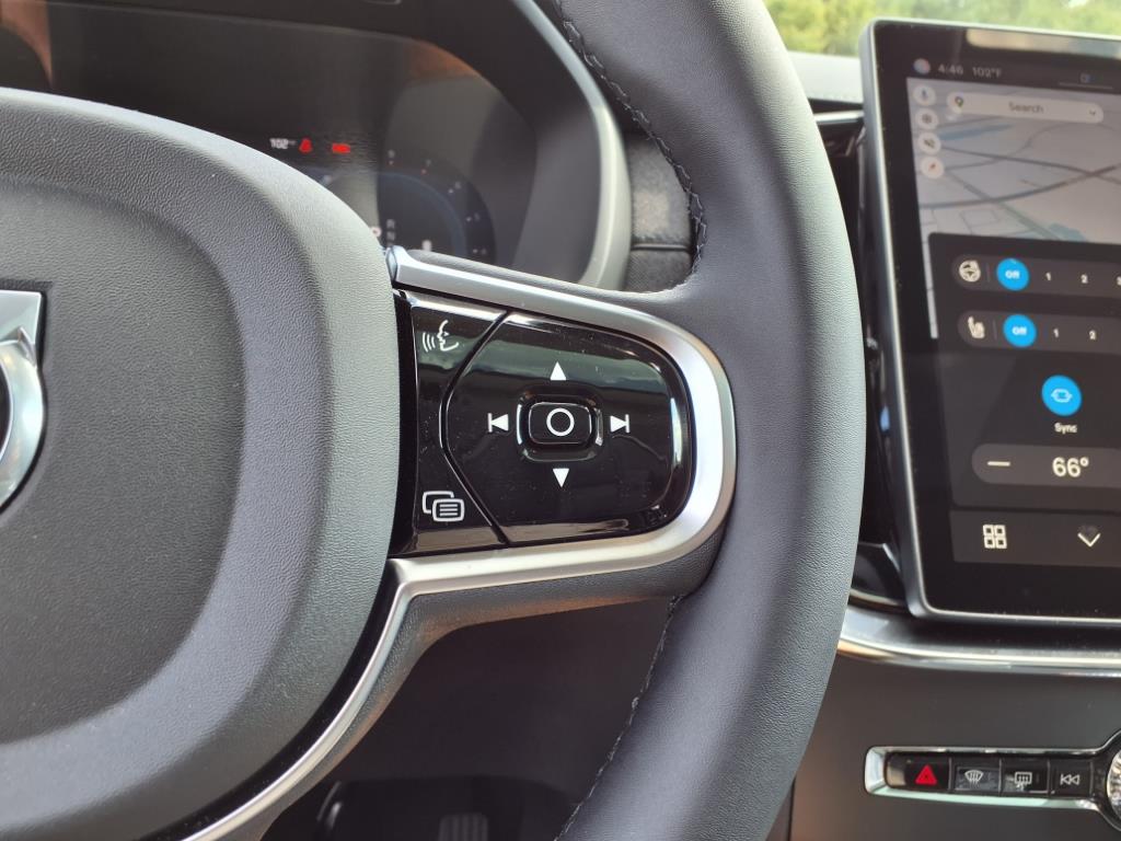 2025 Volvo XC90 Core - Photo 21