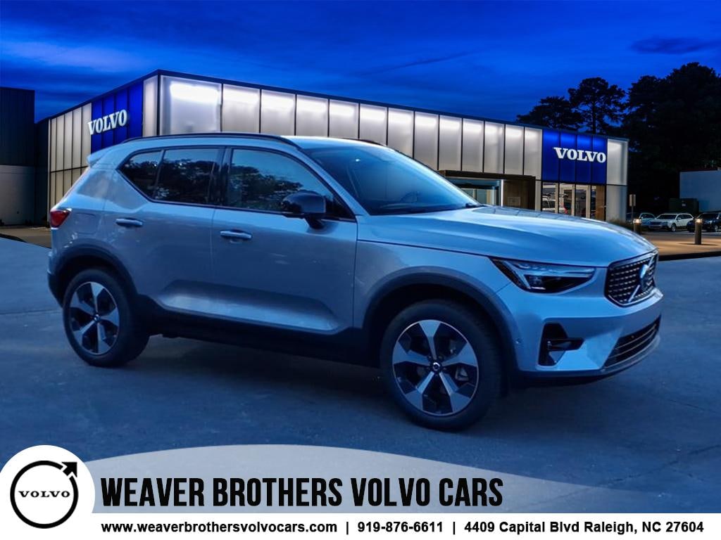 New 2026 Volvo XC40 B4 Plus SUV