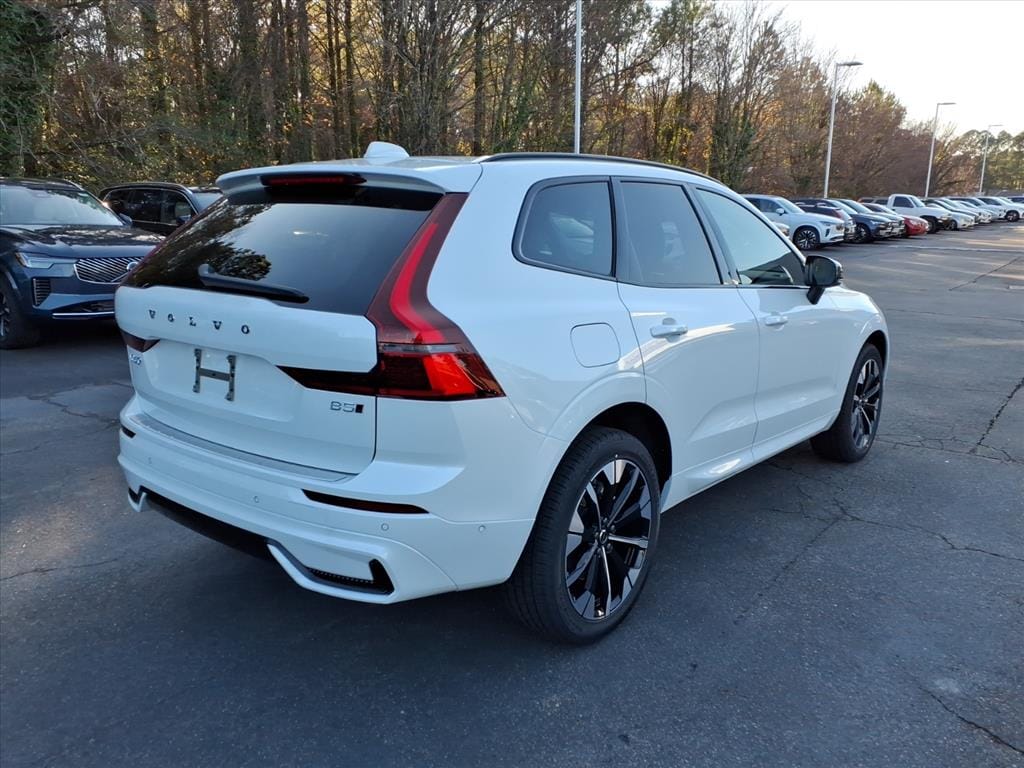 New 2026 Volvo XC60 B5 Plus SUV