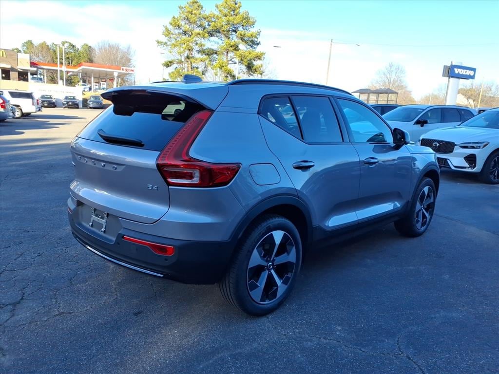 New 2026 Volvo XC40 B4 Plus SUV