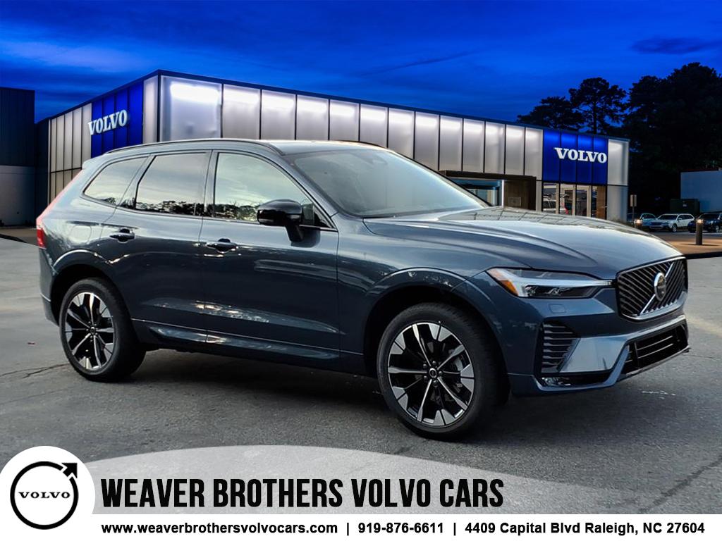 2026 Volvo XC60 Plus's photo