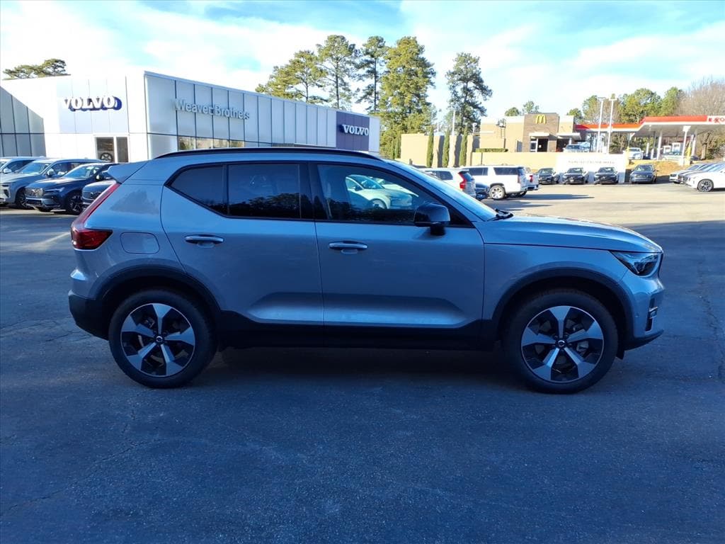 New 2026 Volvo XC40 B4 Plus SUV