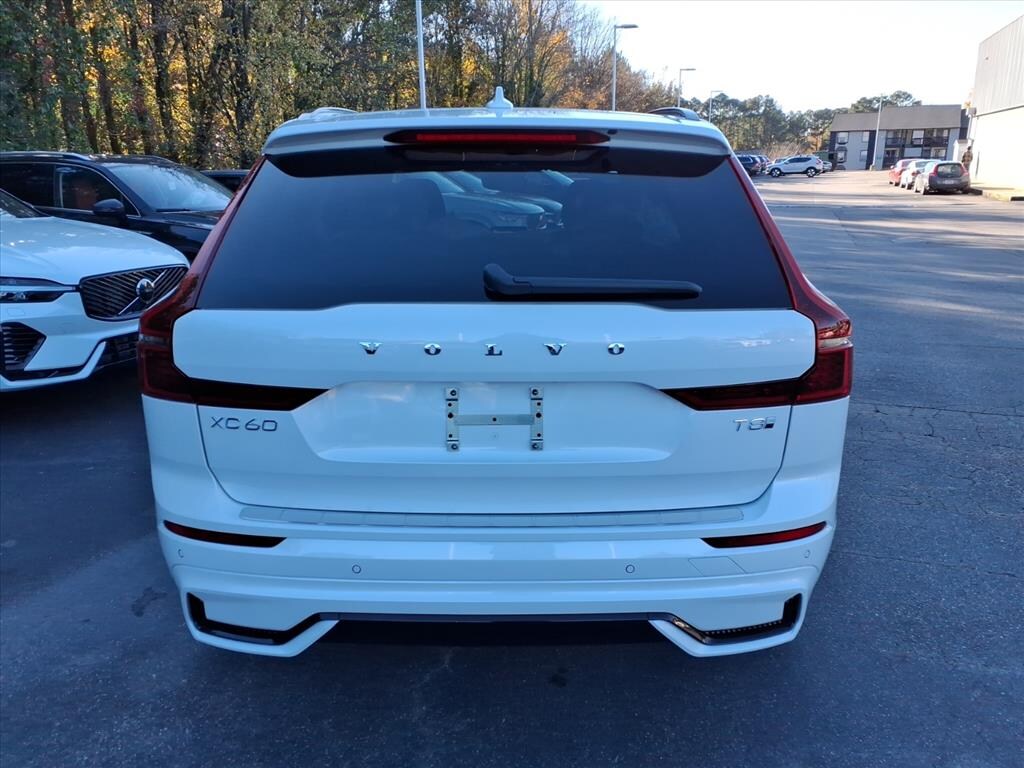 New 2026 Volvo XC60 plug-in hybrid T8 Plus SUV