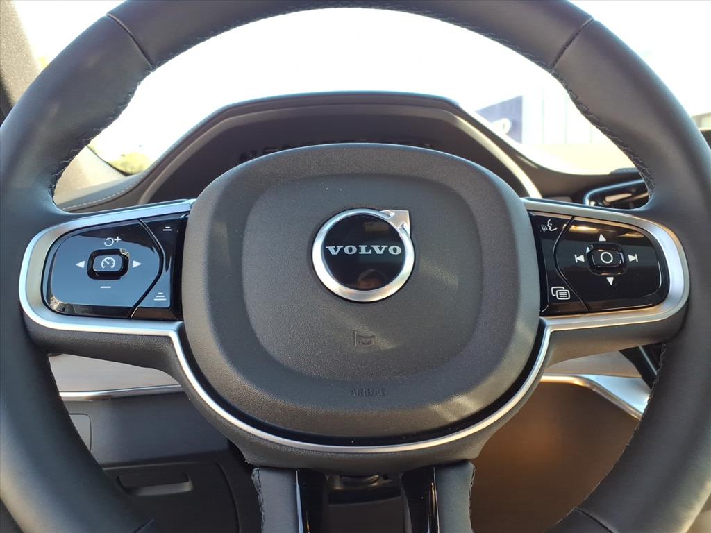 2026 Volvo XC90 Plus - Photo 22