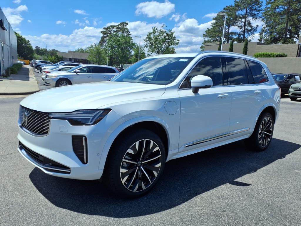 2025 Volvo XC90 Plus - Photo 9