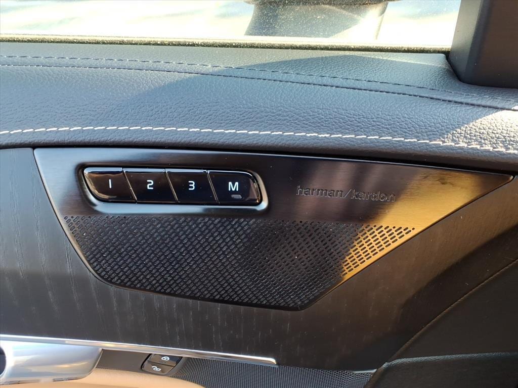 2022 Volvo XC90 Inscription - Photo 17