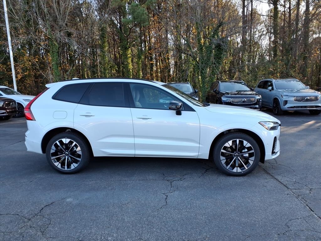 New 2026 Volvo XC60 B5 Plus SUV