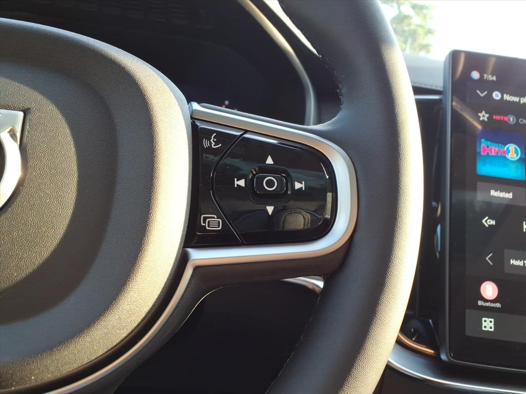 2026 Volvo XC90 Plus - Photo 20