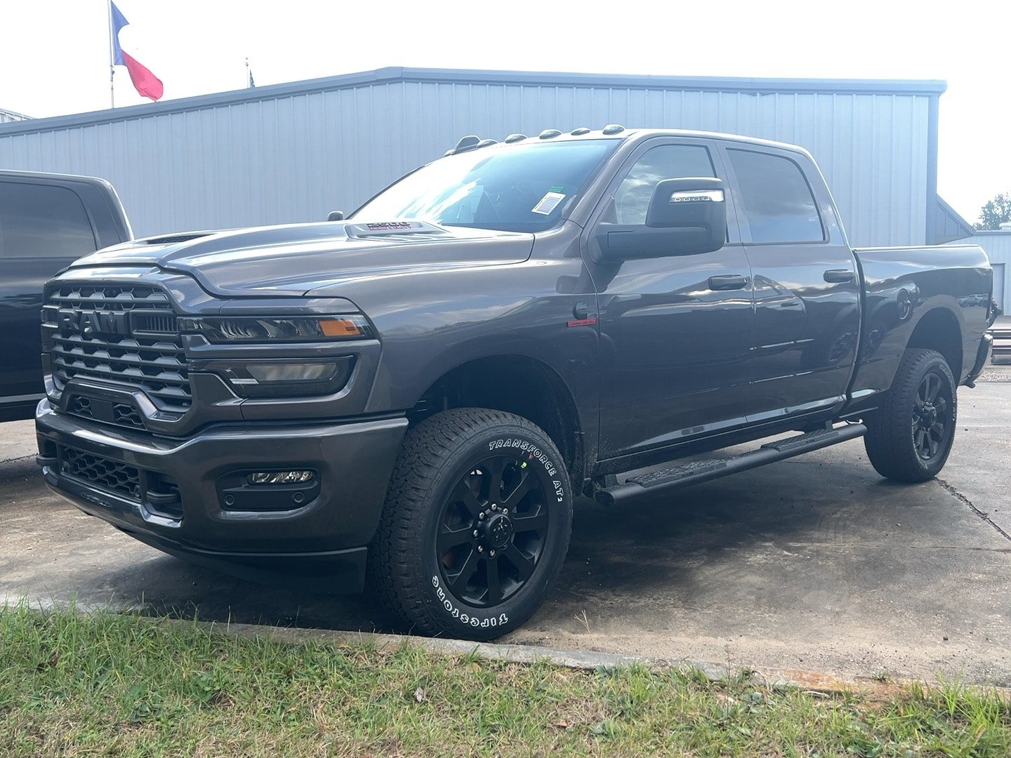 2026 RAM Ram 2500 Pickup Tradesman/Black Express's photo