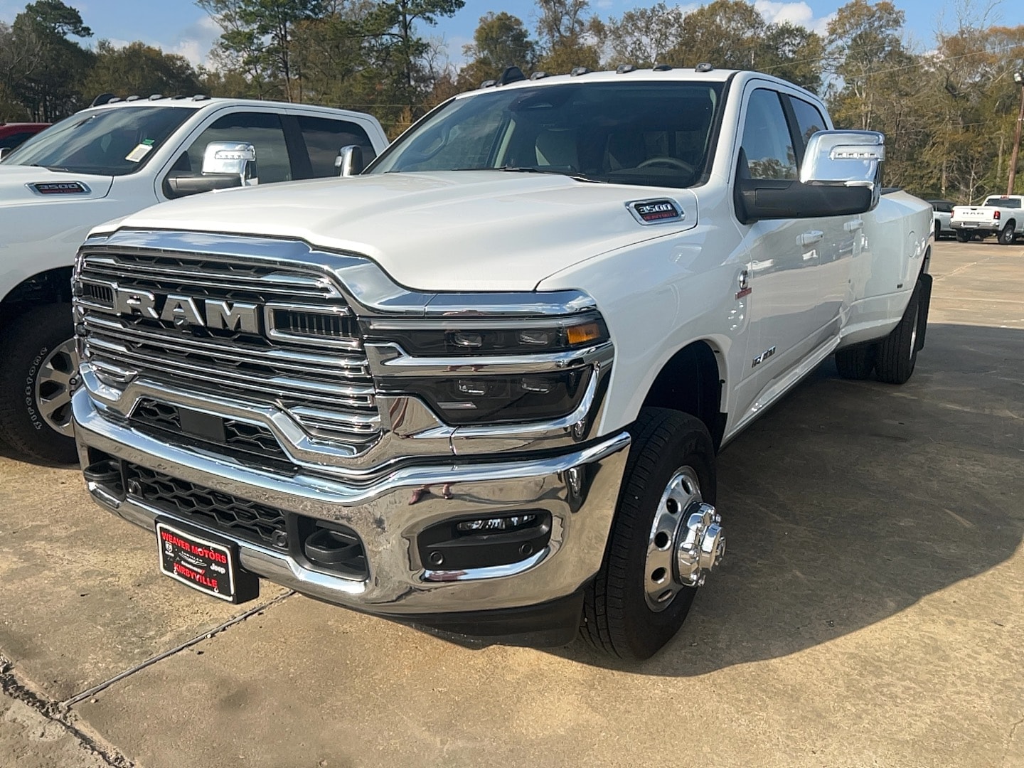 2026 RAM Ram 3500 Pickup Laramie's photo