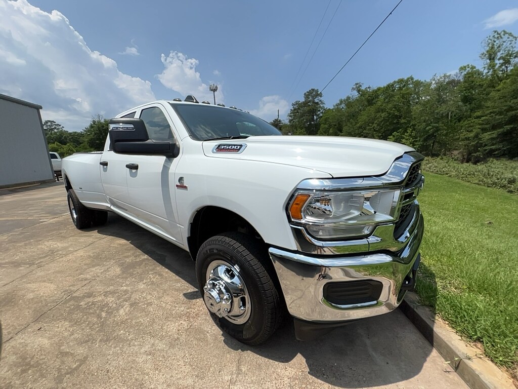New 2024 Ram 3500 TRADESMAN CREW CAB 4X4 8' BOX For Sale Kirbyville TX