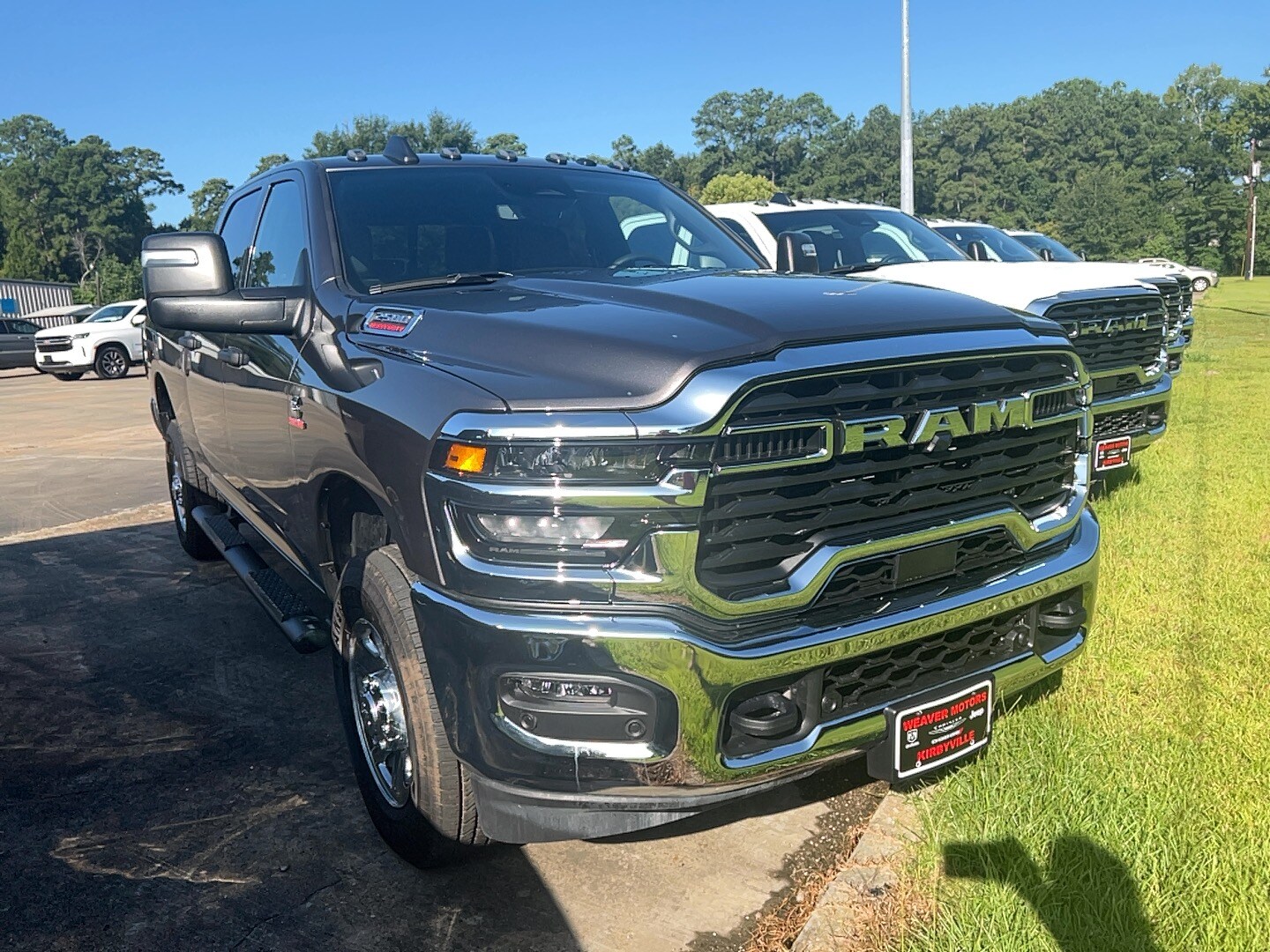 2026 Ram 2500 ST Tradesman photo 3