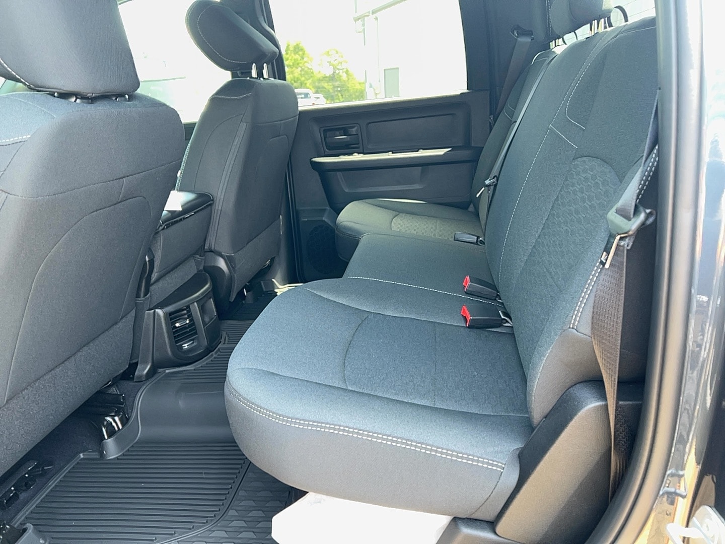 2025 RAM 2500 Tradesman - Photo 8