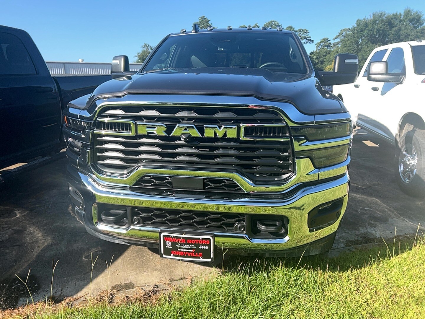 2026 Ram 2500 ST Tradesman photo 2