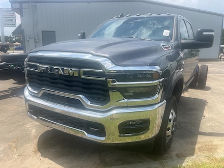 2025 Ram 3500 Chass CRW 3500 TRADESMAN CREW CAB CHASSIS 4X4 60' CA Pickup