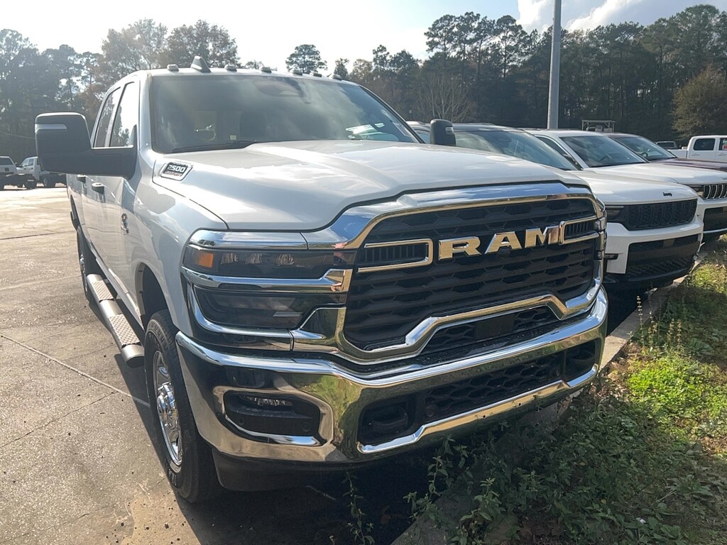 New 2026 Ram 2500 ST CRW TRADESMAN CREW CAB 4X4 6'4 BOX Pickup