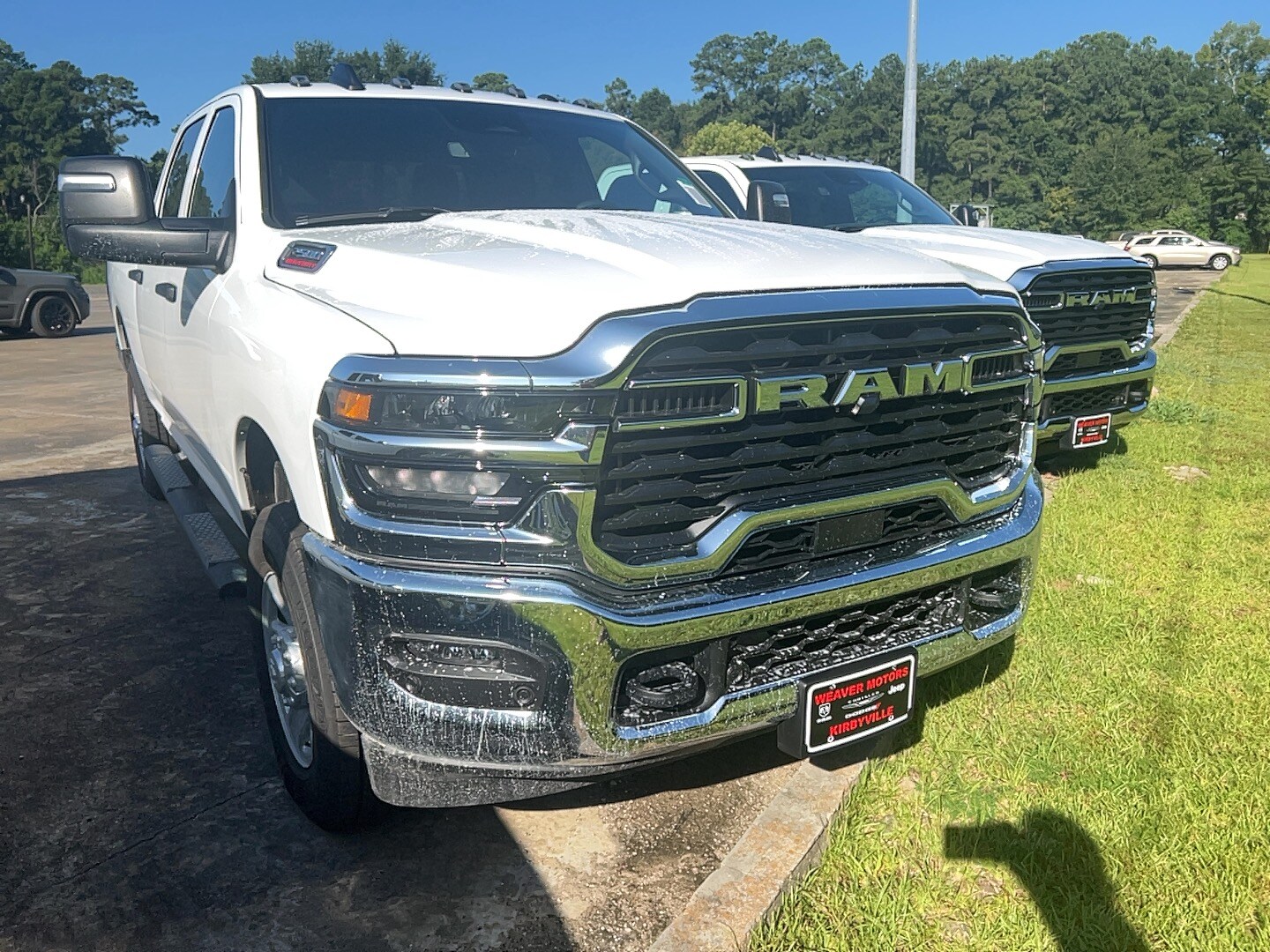 2026 Ram 2500 ST Tradesman photo 3