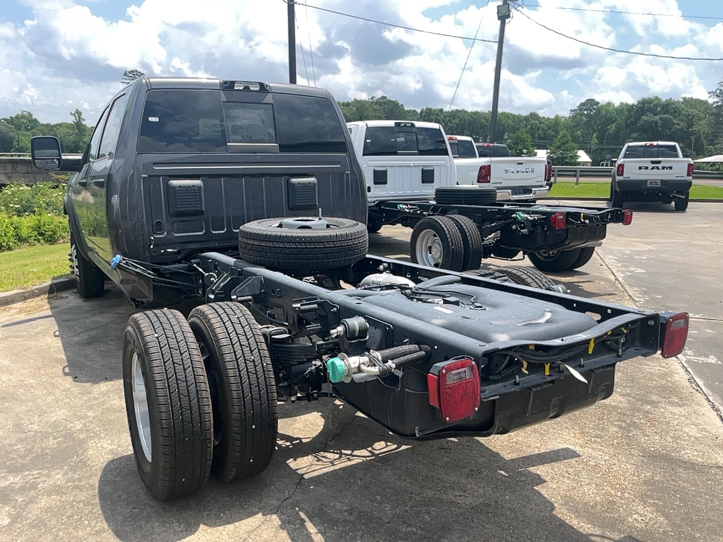 2025 RAM 3500 Chassis Tradesman - Photo 7