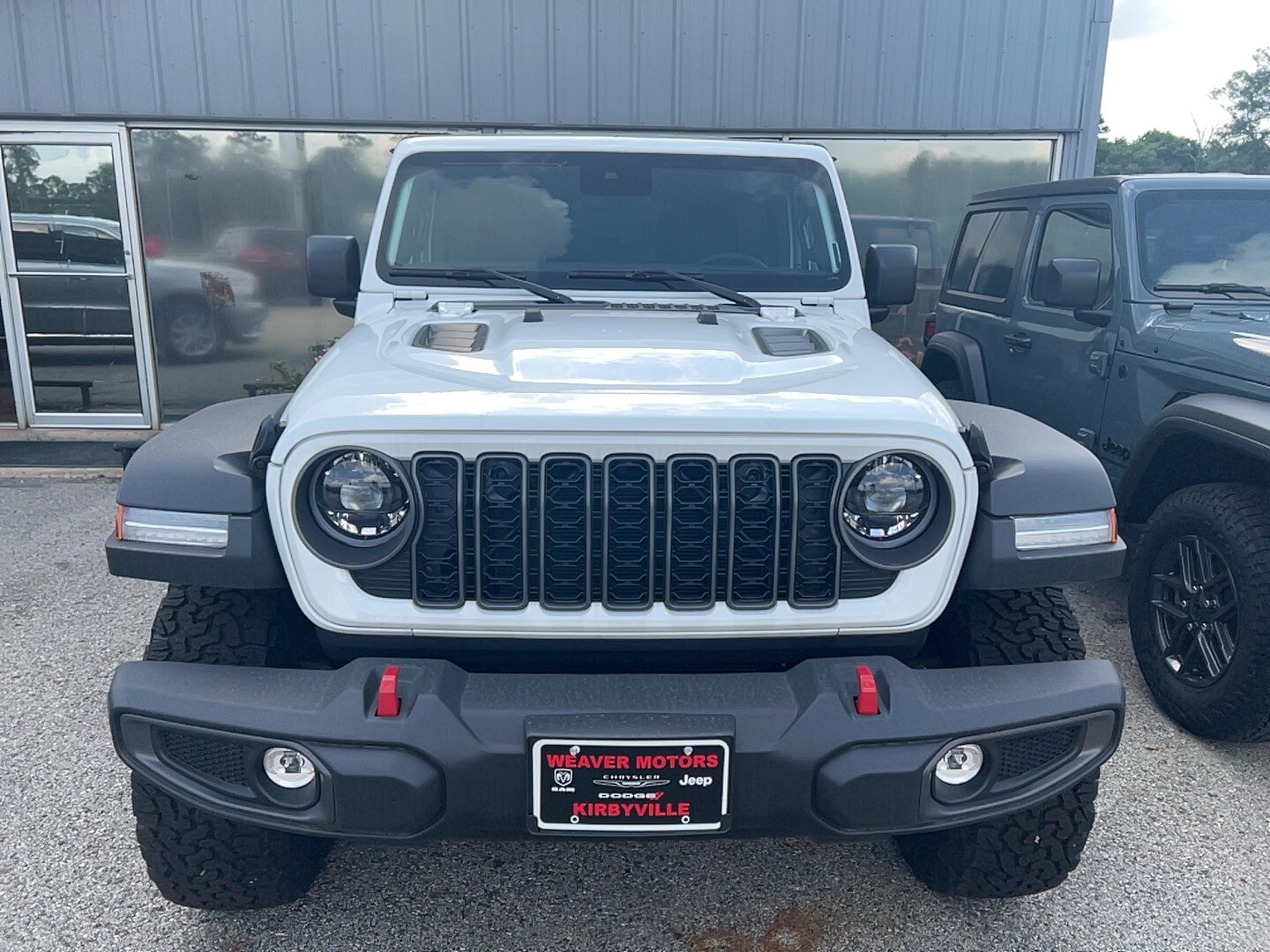 2025 Jeep Wrangler Rubicon photo 2