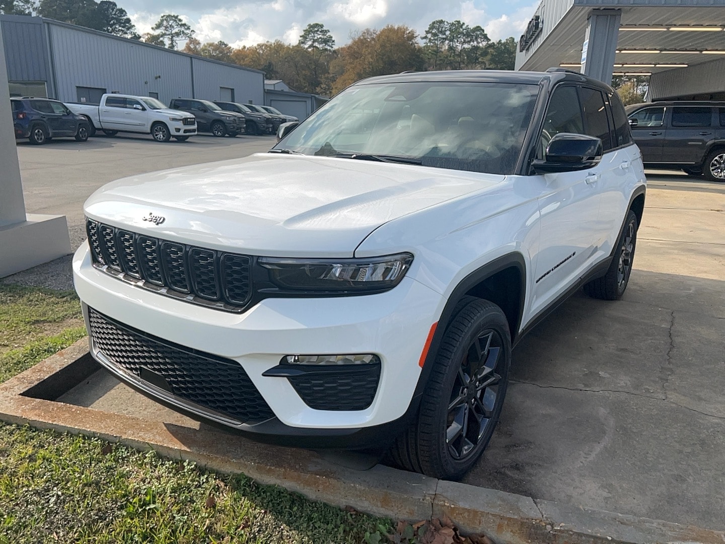 2025 Jeep Grand Cherokee Limited's photo