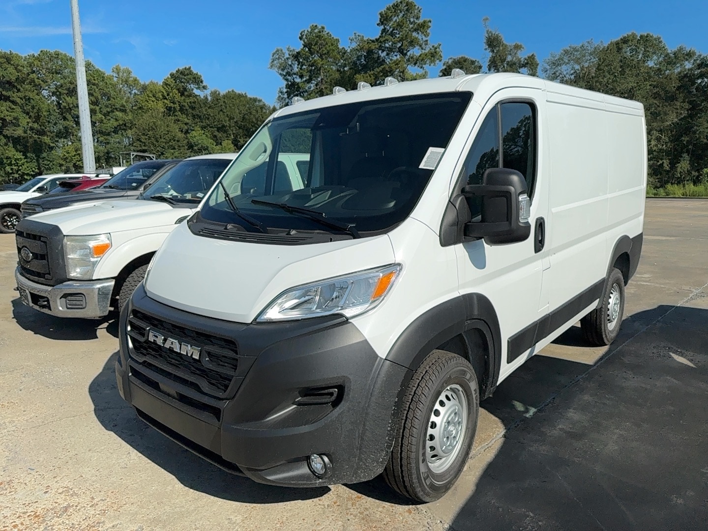 2026 RAM ProMaster Cargo Van Tradesman