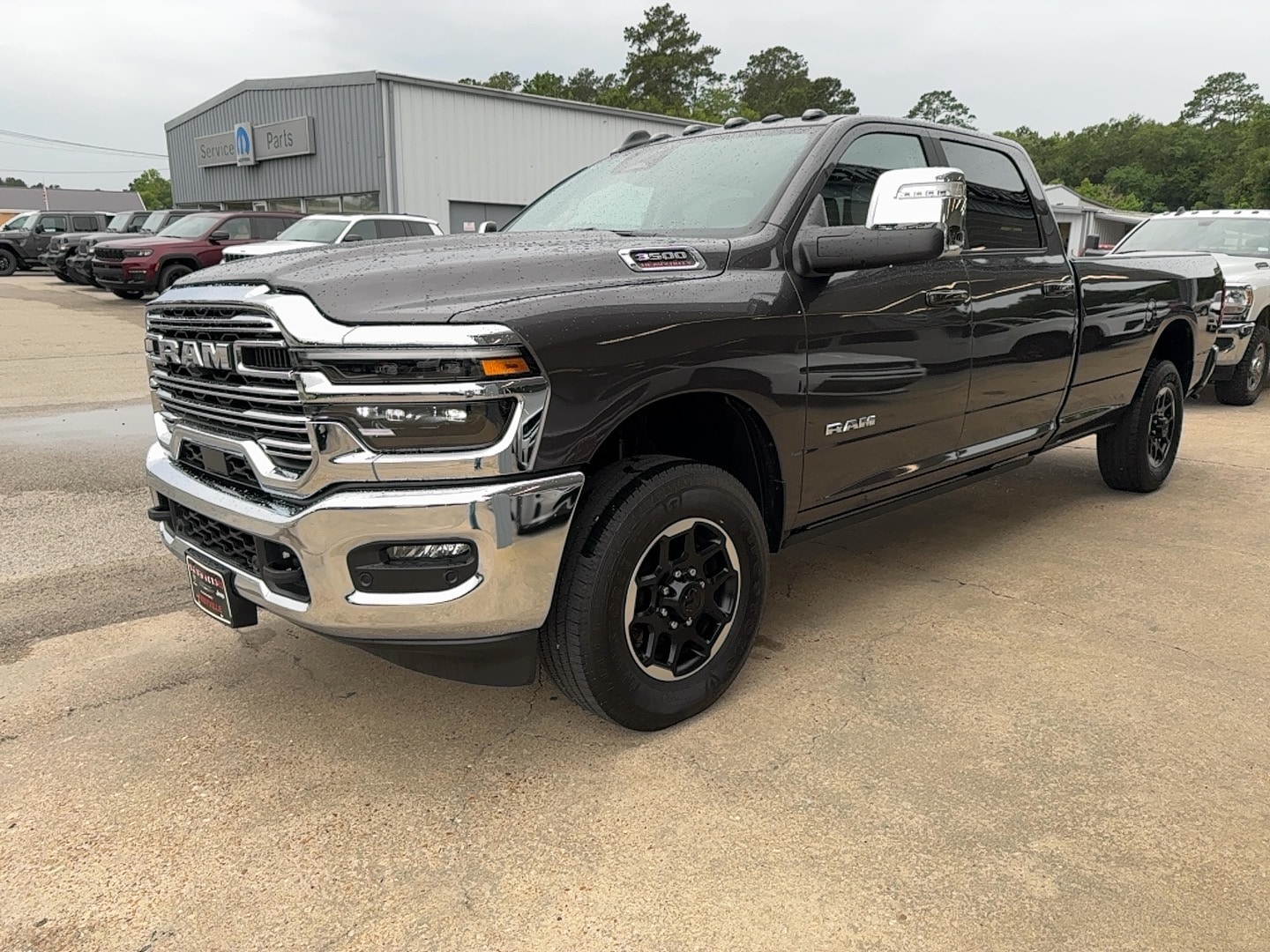 2025 RAM 3500 Laramie 4X4 Crew Cab LWB's photo