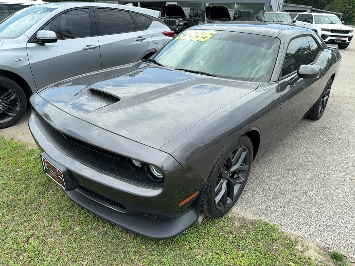2023 Dodge Challenger R/T's photo