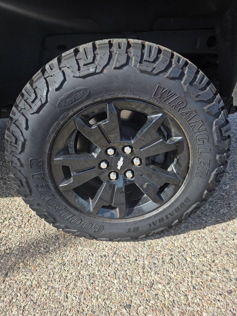2022 Chevrolet Colorado ZR2 - Photo 11