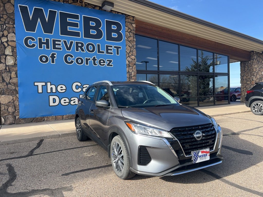 2023 Nissan Kicks SV's photo