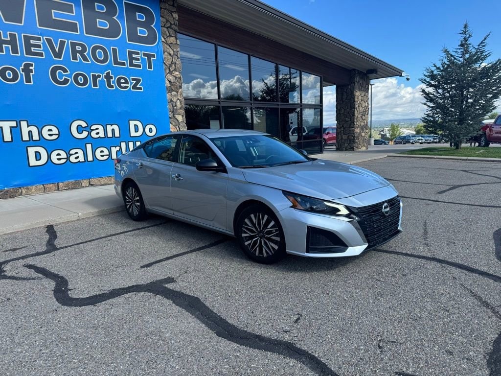 2024 Nissan Altima SV