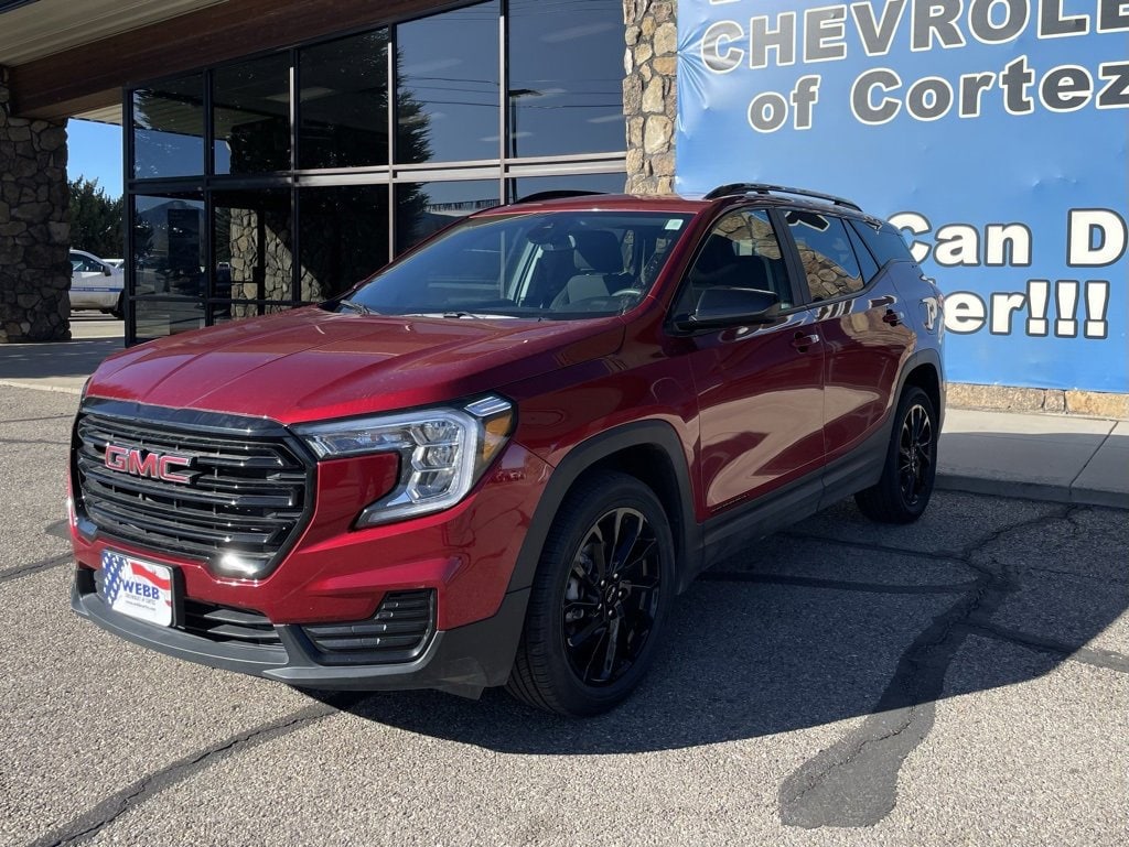 2024 GMC Terrain SLE's photo