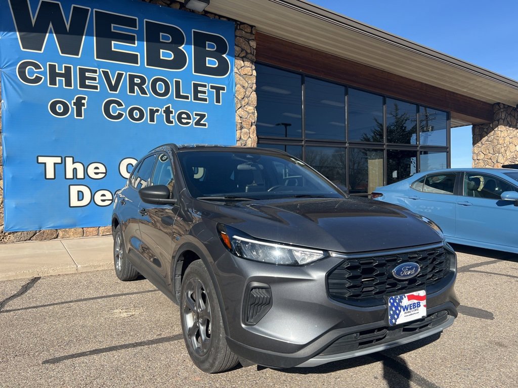 2025 Ford Escape ST-Line's photo