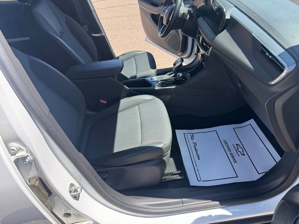2025 Buick Encore GX Preferred - Photo 16