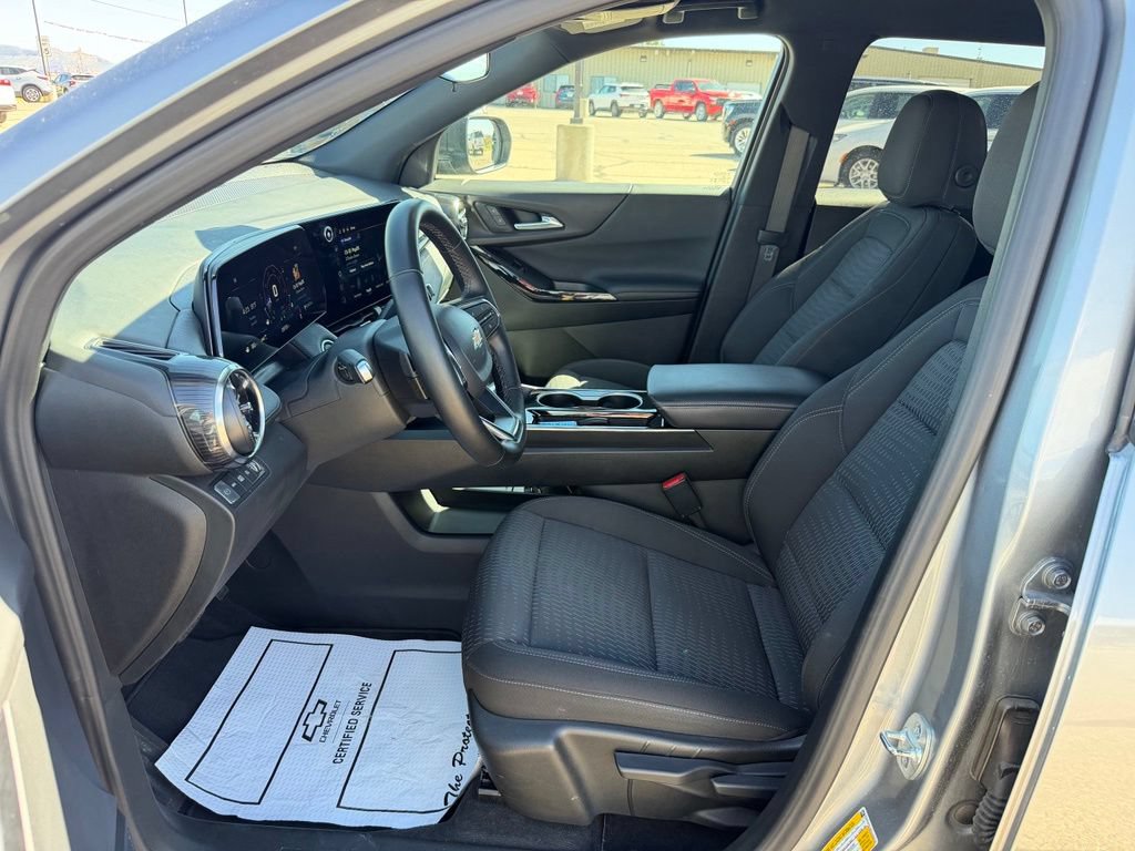 2025 Chevrolet Equinox LT - Photo 13