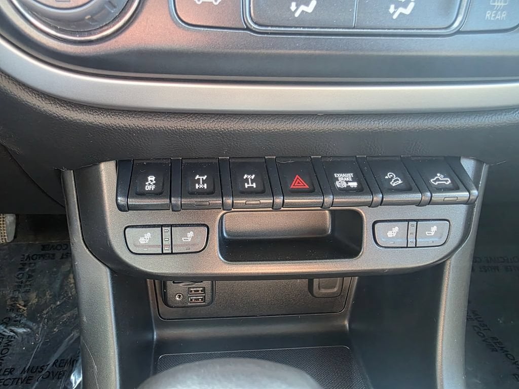 2022 Chevrolet Colorado ZR2 - Photo 18