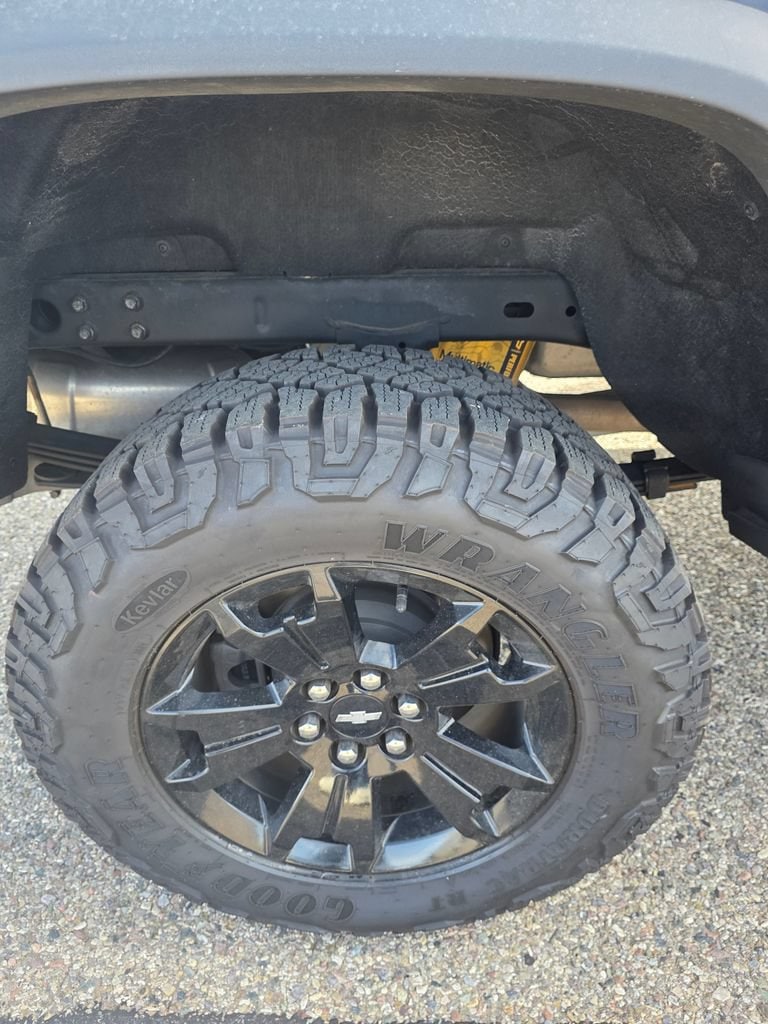 2022 Chevrolet Colorado ZR2 - Photo 10