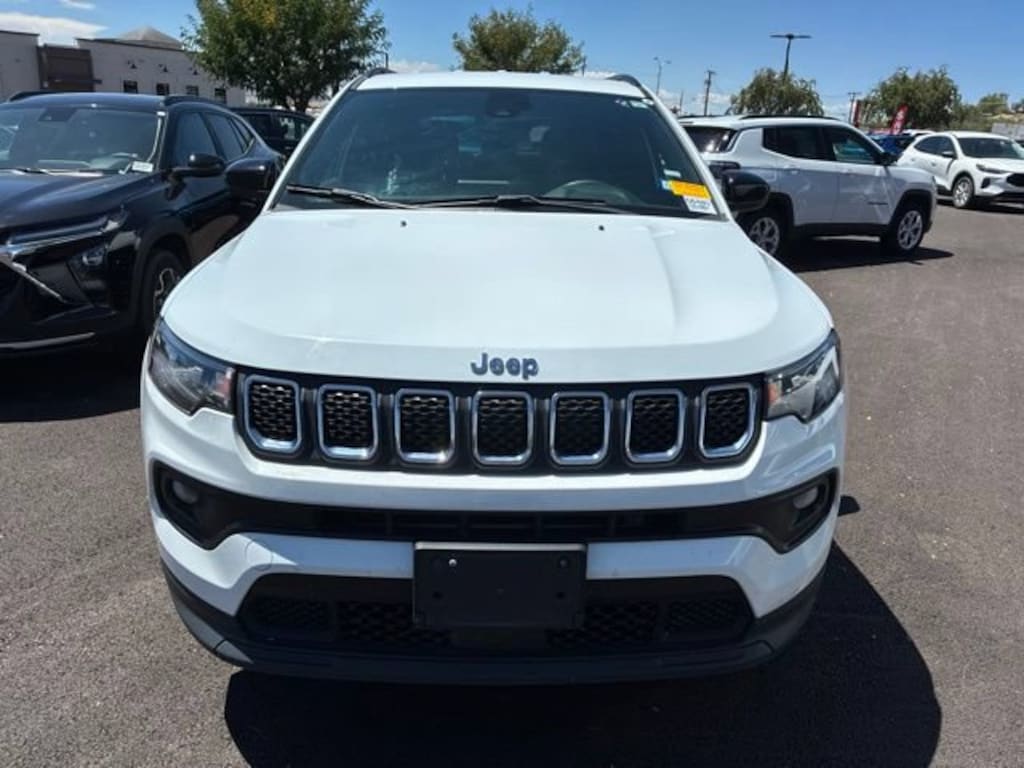 Used 2024 Jeep Compass Latitude