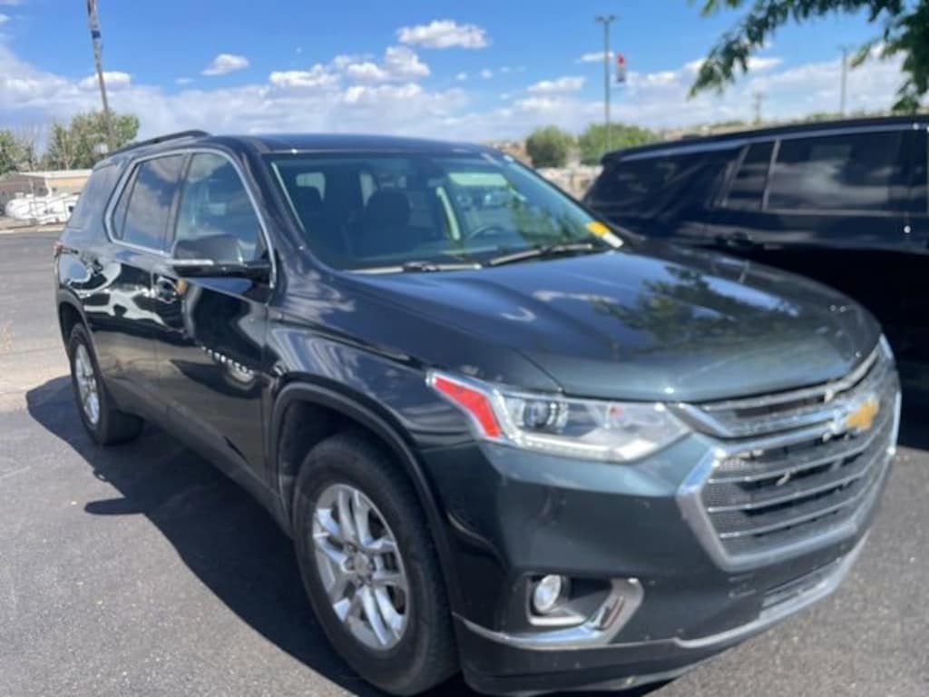 Used 2020 Chevrolet Traverse LT Cloth SUV