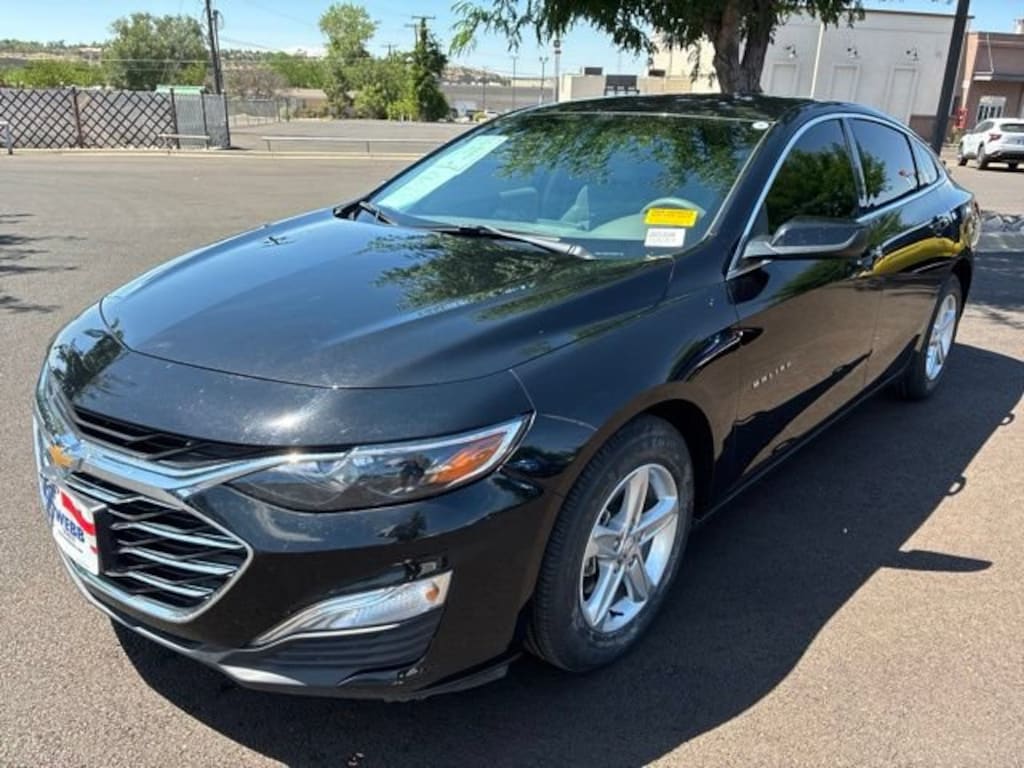 Used 2024 Chevrolet Malibu LS Car