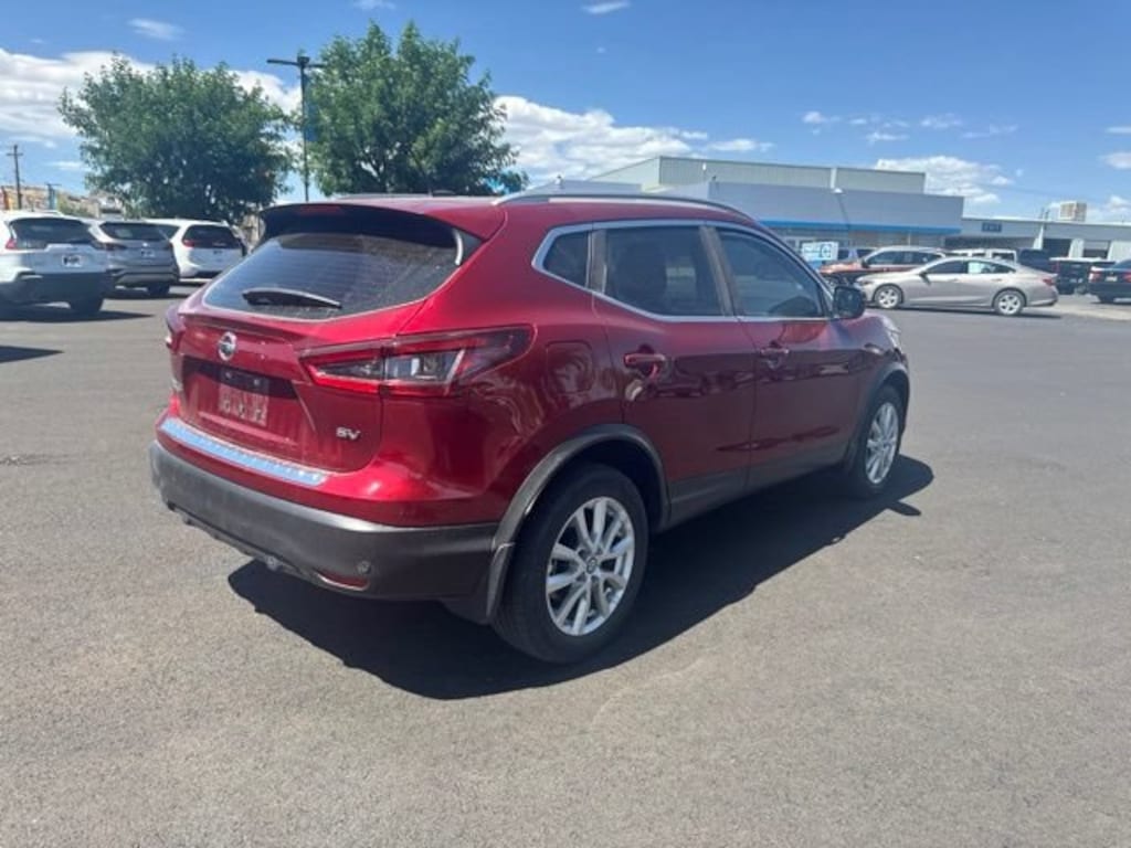 Used 2022 Nissan Rogue Sport SV