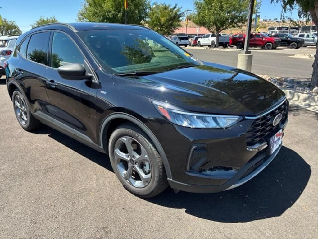 Used 2025 Ford Escape ST-Line