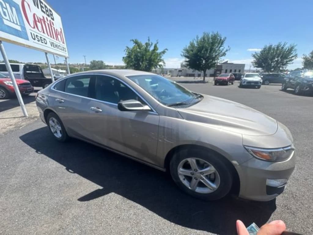 Used 2024 Chevrolet Malibu FL Car